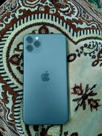 آيفون ١١ برو ماكس • ٦٤ • بطارية ٧٦٪