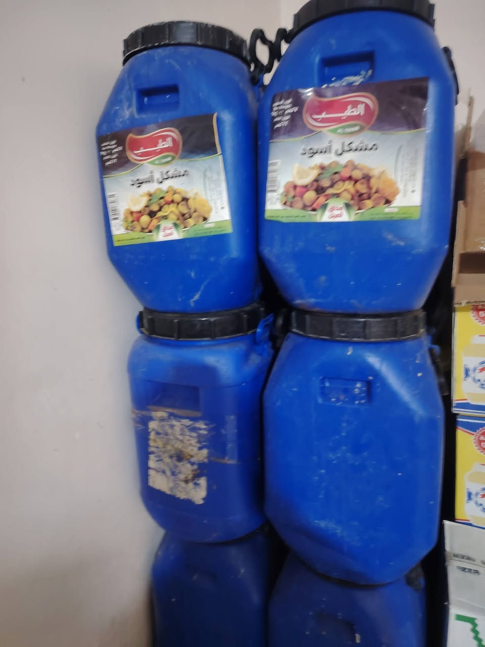 متوفر للبيع ١٠٠ سطل و٥٠ دبه البيع جمله مفرد ماكو


**إذا كنت صاحب هذا الإعلان وتريد حذفه لأي سبب، رجاءا أرسل رسالة إلى الدعم الفني**