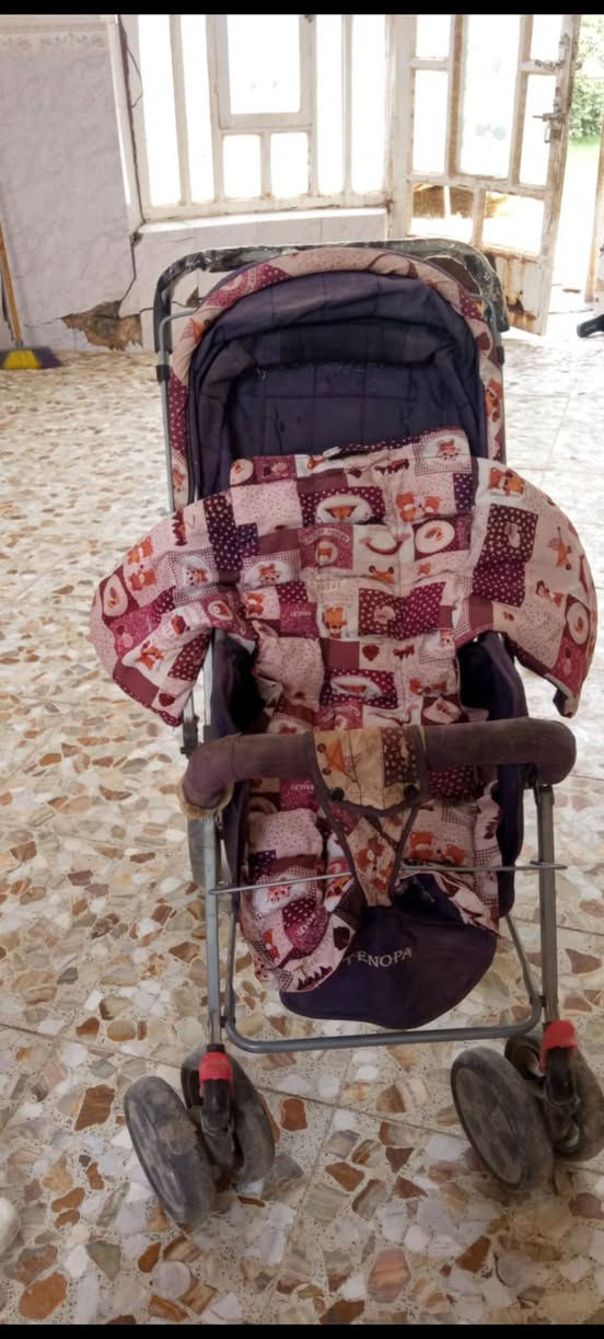 أغراض للبيع *********** المكان حله شارع 100
