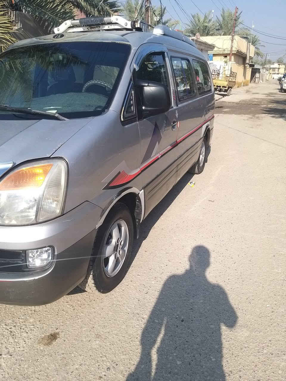 السلام عليكم ستاركس ٢٠٠٥ للبيع محدثه ٢٠٠٧ من كلشي جاهزه مكينه قبل شهر شادها مكينه مفتوح كفاله المكينه والكير والاكسل اترايك للبصره مكفوله من الصبغ بيها تعديلات بارد فقط شاصي واحد الجوه السايق معمر تعمير حلو  دوشمه جديده    رقم بغداد انكليزي ثاني يوم تحويل بأسمي الف متصرف عليها صدر امامي خلفي ..السعر ٨٠ وبيها مجال حك الجيه رقم الهاتف ***********مكاني ديالى الخالص
