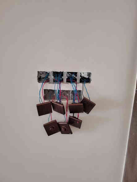 سلام عليكم اني كهربائي لكم عملي البسيط
عندي خبره تأسيس منازل وصيانة و تنصيب سبالت وصيانة وغسل تنصيب كامرات مراقبه
عندي خبره في تأسيس السيمنز
عندي خبره في تأسيس البوري
عندي خبره في ATS
عنوان حله
رقم *********** 
مشاركة #لايك_متابعه_اكسبلور كهربائين #بابل
