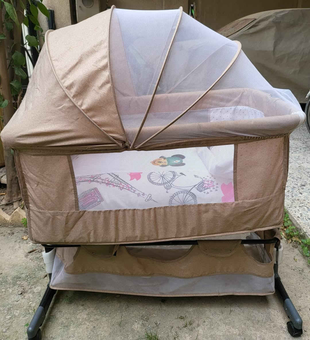 اغراض اطفال حديثي الولادة للبيع
كاروك هزاز 50 الف
كليكوت هزاز حديث ولادة 25 الف
حجلة 15 الف
عربانة صغيرة 15 الف
لعبة اطفال جديدة 5 الف 

اللي ياخذهن كلهن احسبهن ب 90 الف 
بغداد حي العامل 
***********
