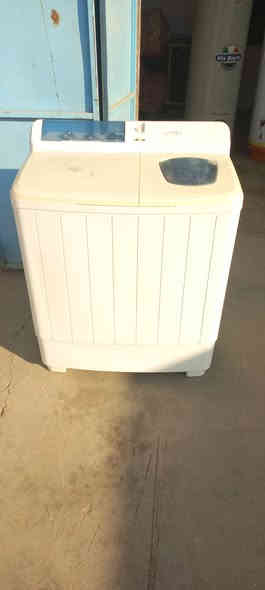 مواد منزليه للبيع حاجات نضيفه كلش المكان ناحية المعتصم  للإستفسار الاتصال عل الرقم التالي ***********
