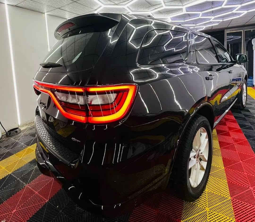 للبيع او المراوس
دوج دورنكو 2023 GT فول مواصفات
 دخول جديد مرقم بغداد بأسمي مداور ثاني يوم
اللون اسود ذهبي 
محرك V6 سلندر 3600 
ماشية 62000الف فقط
اجت من امريكا ماشيه 60000

🟩علق سوف يوصلك الرسائل سعر

حساسات خلفية اشاير بالمري 
المري الجانبية بيها خاصية النزول عند الرجوع (قلاب)
الابواب الامامية بصمة رادار امامي وخلفي وجانبي
مثبت سرعة نظام تثبيت السرعة التكيفي
نقطة عمياء جنطة كهرباء
فتحة سلايد اطفاء ذاتي
ستيرن تدفئة تشغيل عن بعد
توقف ذاتي عند الرجوع  توقف ذاتي امامي
كشنات جلد كهرباء ترحيب وخزن
الكشنات الامامية تدفئة تبريد
الكشنات الخلفية تدفئة ستيرن كهربائي
كشافات امامية وضعيتان قيادة
لايتات زنون كامرة دوارة
شاشة كبيرة ماشيه 60 الف ميل قابل للزيادة
حادثها جاملغ امامي مبدل نفس اللون
وبابين جهة العبري فقط لا غير 

حالة الايرباكات: الايرباك طاك والدشبول مغلف
والدركة راجعة اصلية

مكان السيارة: الديوانية 
رقم صـــاحب سيارة: ***********

