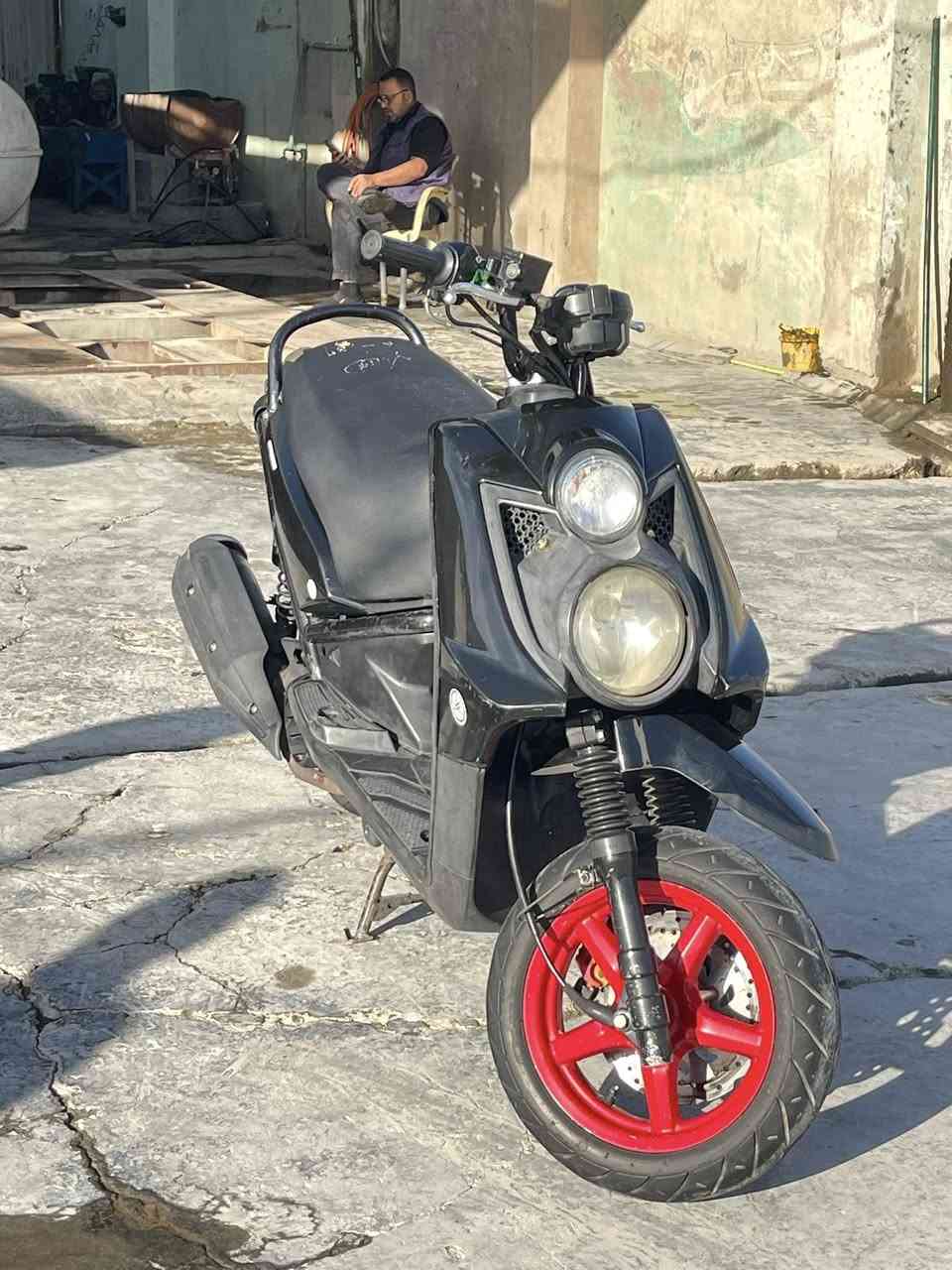 سلام عليكم دراجة سكن قبل دراجة حلوة شارع معدل كهربائي الشغالة السعر 850 وبها مجال شي قليل مكان بغداد فيلكة حي النصر اتصال رقم

‏***********
