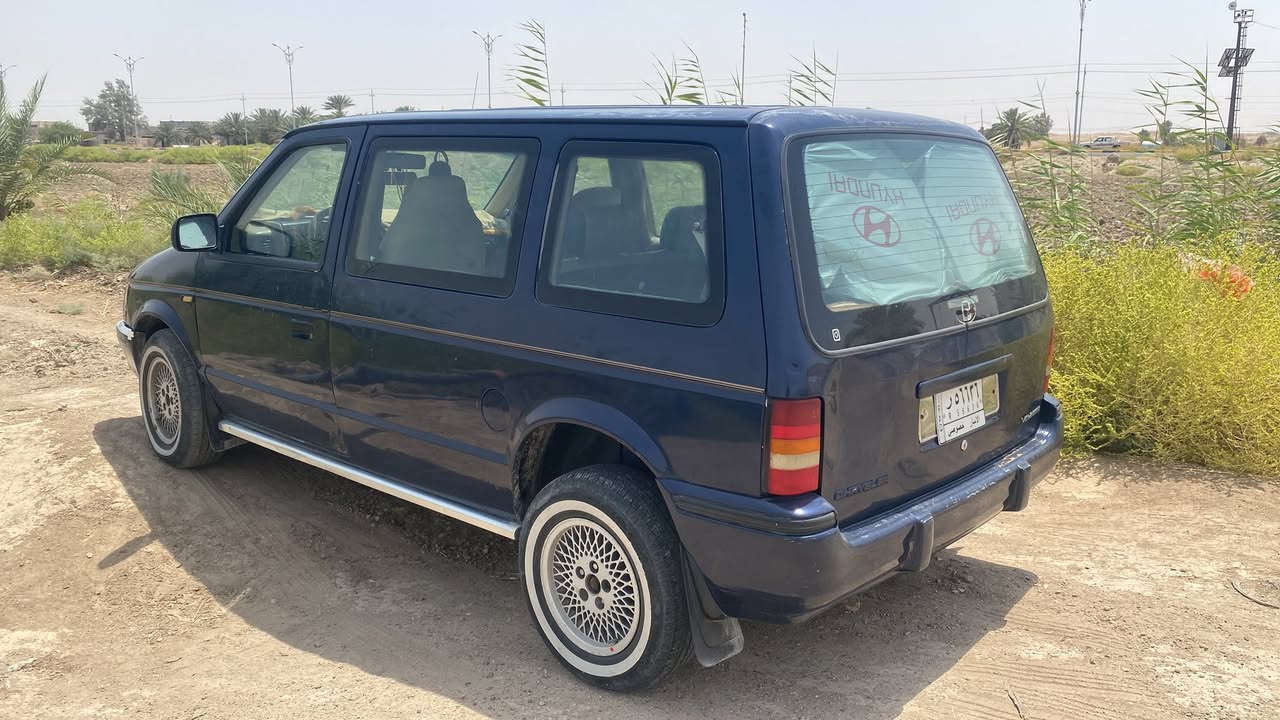 سياره دوج كلايزر 93 للبيع  7راكب جاهزه من كلشي فقط تبريد موشغال محرك وكير كامري  ابو الكف 2000 المكان عامرية الصمود السعر 45 بيها مجال الشراي حياه الله *********** واتساب متواجد
