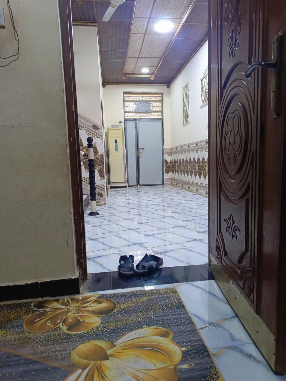 بيت البيع العنوان بصره حيانيه خلف جامع الإمام موسى الكاظم قرب مدرسة أبو الاسود الدولي    البيت طابو صرف بسمي سعر ١٥٠ رقم الهاتف *********** وتساب وتصال
