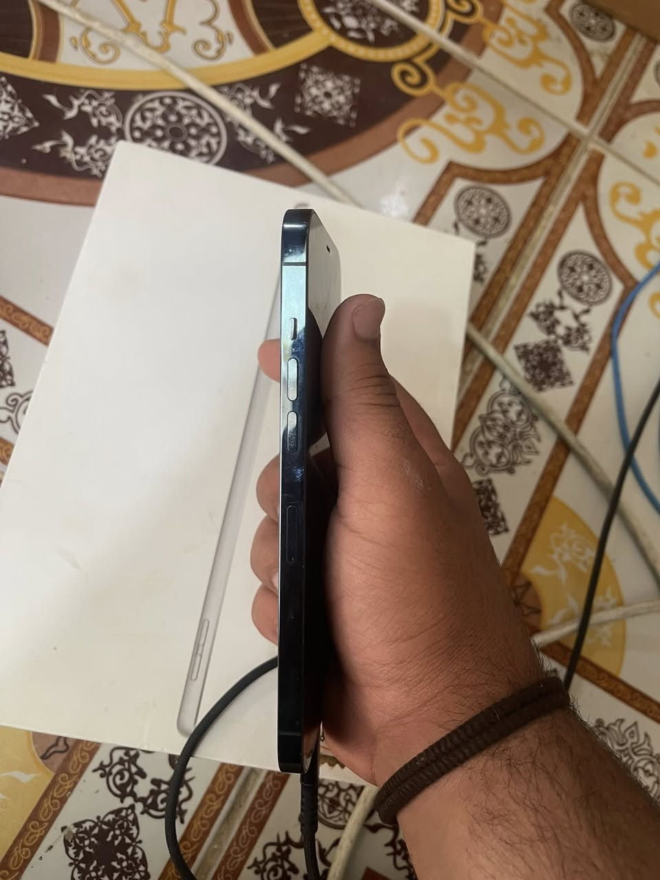 ايفون 12 برو ماكس
دبل سيمكرت كفاله عامه فقط ضهر مكسور ملحقاته فقط كارتون  بطاريه ٧٤ اصلي شرق اوسط سعره ٤٥٠ الف مكاني ميسان حي الخضراء***********
