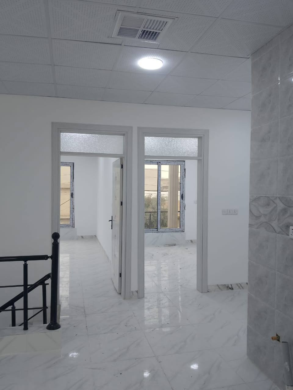 دارين للبيع 104متر واجها 6ونص فول مواصفات صفر جديد قاطين موقع راقي قادسيه ثانيه خلف غسل حجي سعر 130مليون استفسار ***********مراجعه مكتب أمل شارع حسابات قرب صيدليه سيماء
