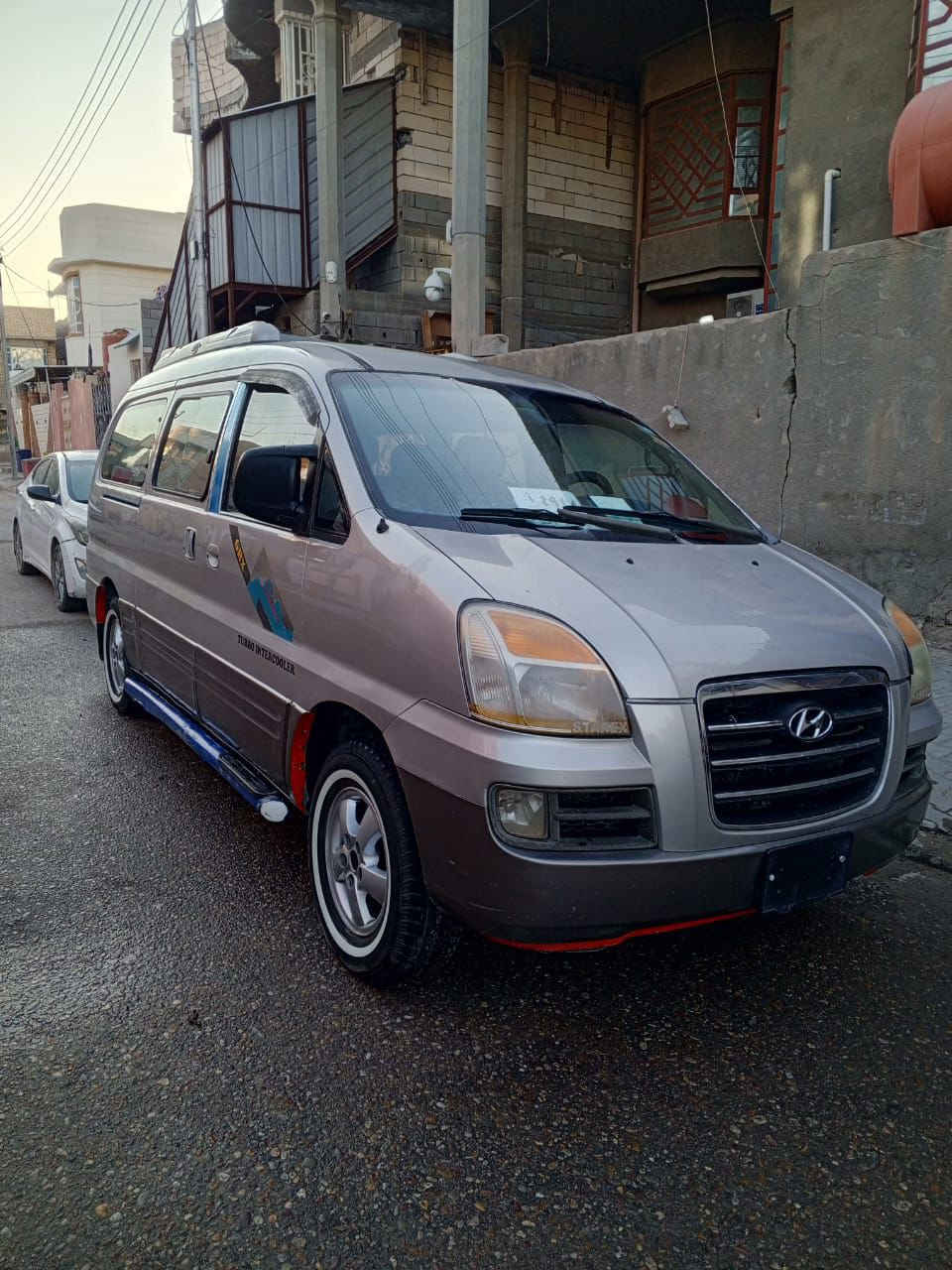 سلام عليكم ستاركس مصبوغه عام رقم نكليزي كير عادي مفتوح 2007 السعر 70بيها مجال قليل هاتف ‭0772 992 5625‬
