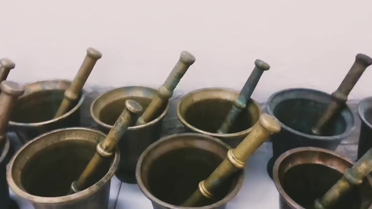 هاون بغدادي قديم قياس 19 و 18 
متوفر جملة ومفرد_ توصيل موجود


**إذا كنت صاحب هذا الإعلان وتريد حذفه لأي سبب، رجاءا أرسل رسالة إلى الدعم الفني**