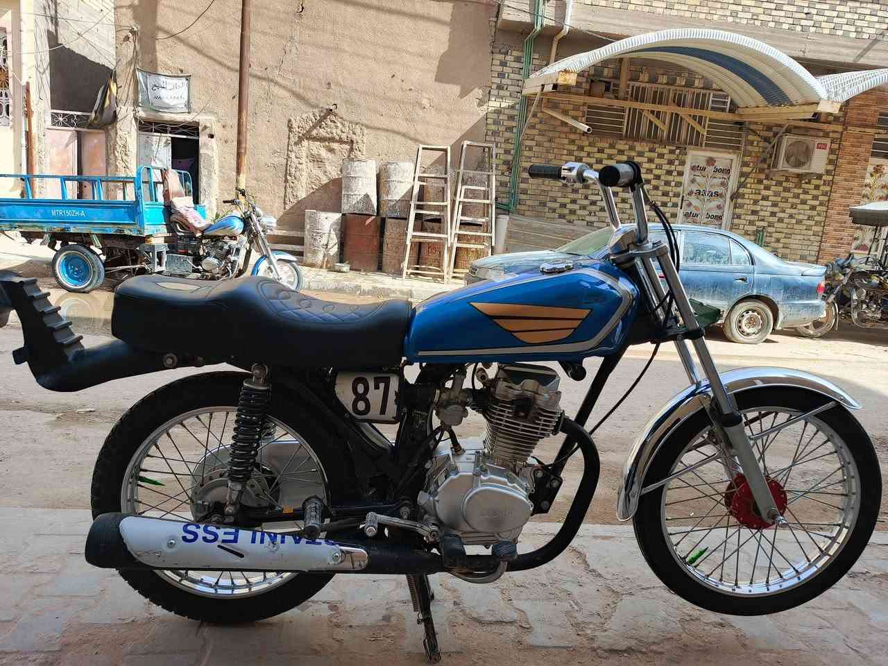 دراجه نامه للبيع شاصي ٢١ تعميره ٢٥ السعر ٦٥٠ موجود خاص وهاذه رقمي ***********
