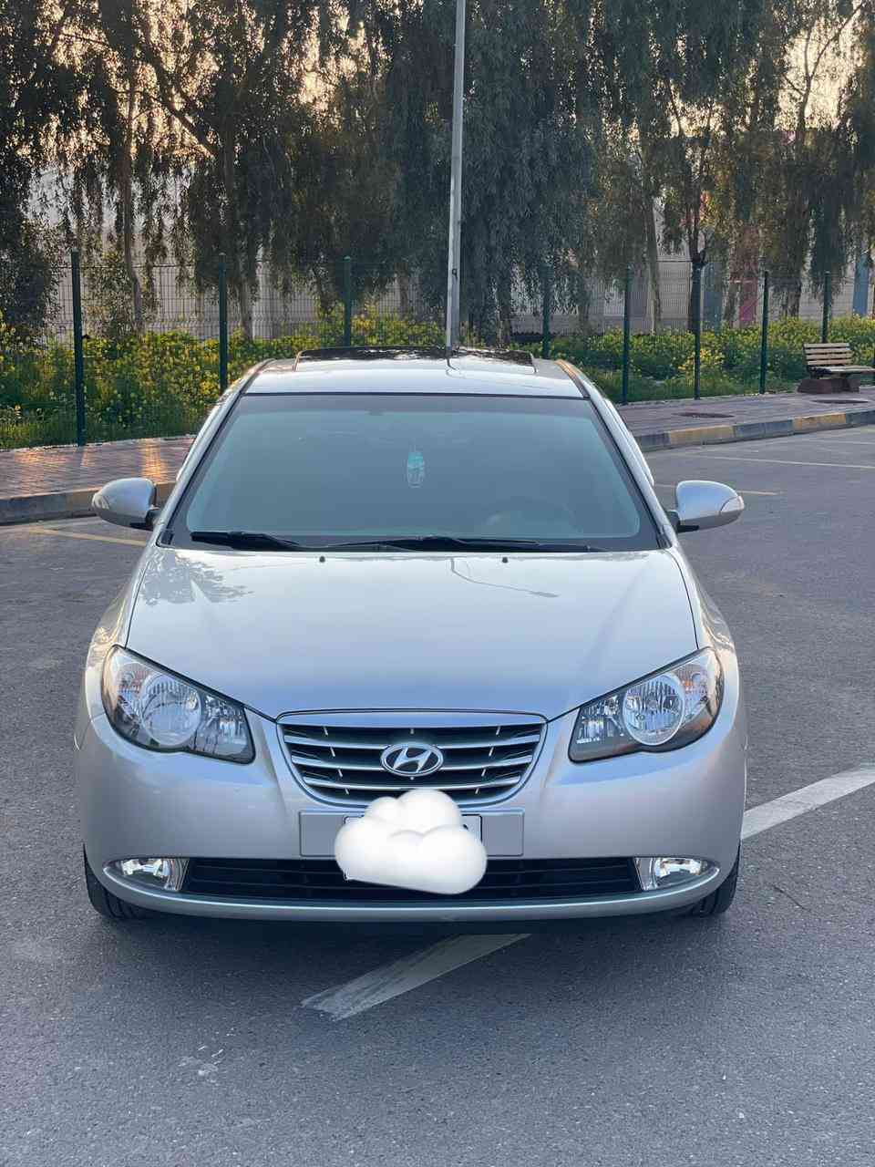 أفانتي للبيع 2010
فول عدا البصمه 
كشن جلد اسود اصلي 
لايت مكحل 
بك لايت لد
فتحه سقف 
شاشه بلاد
رونات ليزري 
ويلكب حجم 16 
محرك 16 
تخم تاير جديد 
الصدر الامامي والخلفي كله جديد 
السياره بيها صبغ عام  أثار عمليات التحرير 
مكان السياره موصل 
السعر 110 $

***********
