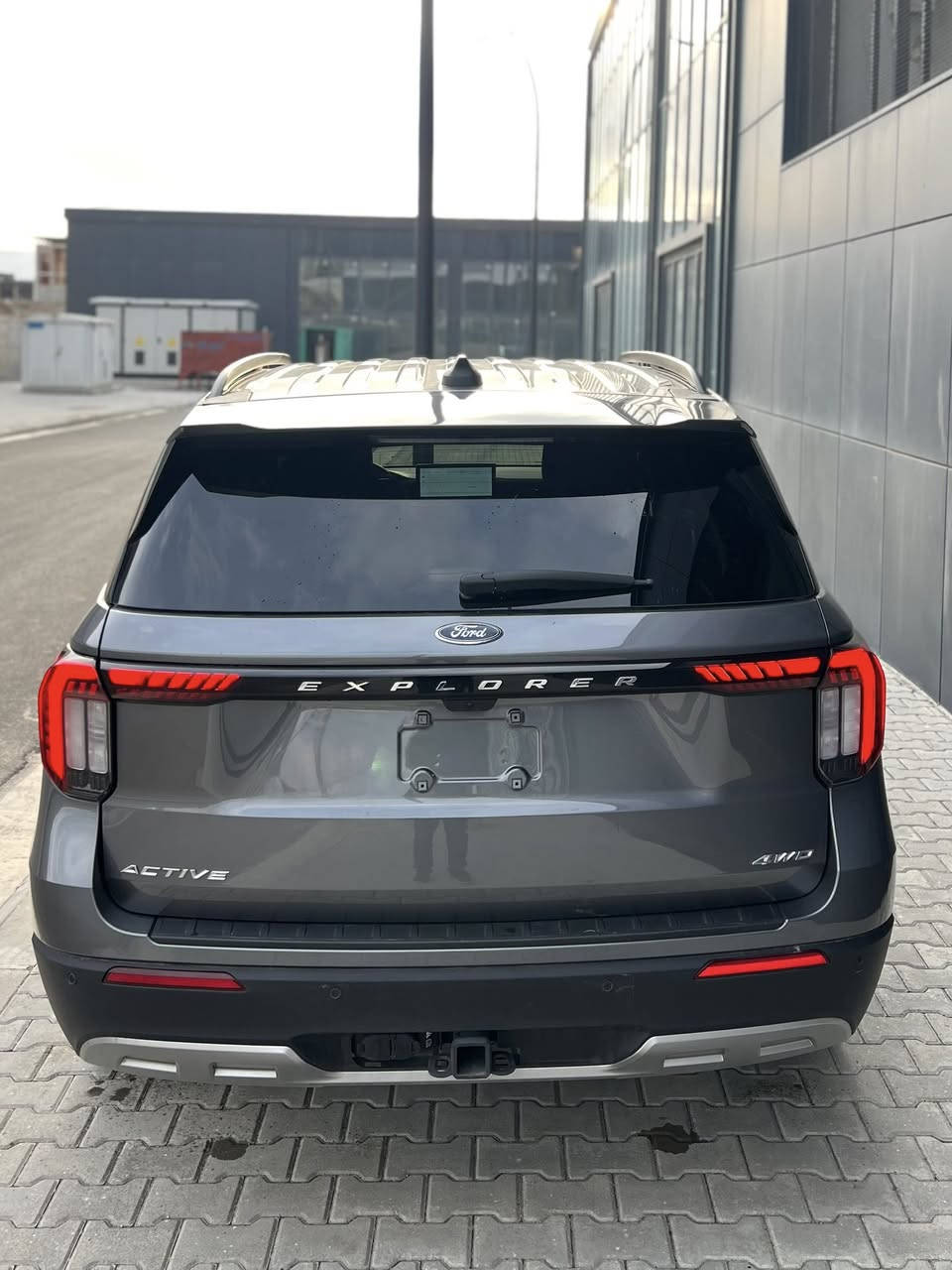 السلام  عليكم ورحمة الله وبركاته 
Ford explorer active 4wd

‏‎‏‎     — لـلـبـيع  —‏

‏‎‏‎وراد أمريكي شكل جديد.   

‏‎‏‎الموديل           2025 

فئة — Active 4WD

حجم المكينه   — V4/2300T

‏‎‏‎اللون                نفطي   

‏‎‏‎المسافه المقطوعه  8000 mil 

‏‎‏‎حاله السياره. —  بدون صبوخ بدون إرباگ بدون دواخل 

✅ملاحظة سيارة فقط بوند بدل بيلادي لايتات راديتر دعامي كلش بيلادي بشرط  

✅صور حادث و رقم شاصي موجودة

1FMUK8DH2SGA70244

‏‎‏‎المواصفات 

‏‎‏‎- بصمة تشغيل 

‏‎‏‎- بصمة أبواب 

‏‎‏‎-تشغيل عن بعد 

‏‎‏‎-ترحيب عند الاقتراب 

‏‎‏‎-كشنات جلد 

‏‎‏‎- رادار جانبي 

‏‎‏‎-رادار امامي 

‏‎- رادار خلفي 

‏‎‏‎- شاشه كبيره تدعم نظام الأبل كار باي ونظام الاندرويد 

‏‎-تدفئة ستيرن 

‏‎-گير ماوس 

‏‎-دبل اكسل 

‏‎-اوتو هولد 

‏‎-اوتو ستوب 

‏‎-هندبريك بصمه 

‏‎-٧وضعيات قياده 

‏‎‏‎-كشنات تدفئة 

‏‎‏‎- ستيرن بحركه كهربائيه 

‏‎‏‎- تبريد مركزي 

‏‎‏‎- بگ لايت LED 

‏‎-صندوق كهربائي 

‏‎-كشنات VIP ( منفصل )

‏‎‏‎- كود باب 

‏‎‏‎-كرسي السايق والراكب بحركه كهربائيه

‏‎‏‎-تحكم ستيرن جهتين 

‏‎‏‎-تحديد سرعه 

‏‎‏‎-مانع انزلاق 

‏‎‏‎-ليد نهاري

‏‎‏‎-كامره خلفيه دواره 

‏‎‏‎باقي المواصفات المعروفه 

‏‎‏‎ 💵💵السعر           ٢٩٨ ورقة

‏‎‏‎بدون رقم بشرط الترقيم(اربيل سليماني دهوك)  

‏‎‏‎موقع  السياره — السليمانية 

‏‎‏‎للأستفسار.     —***********
