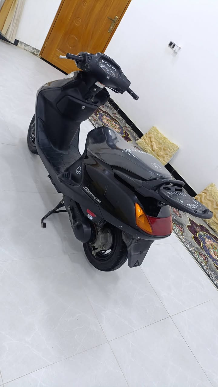 سلام عليكم
للبيع سبيسي دراجه مكفولة كفاله عامه خير من الله ع وضع الشركه بانزين مُحسن وكل 15 يوم تبديل دهن،،، سعر (1350) وبيها مجال مكاني كوت انوار الصدر ***********..
