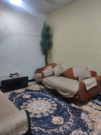 تخم ستيل • ٨ مقاعد