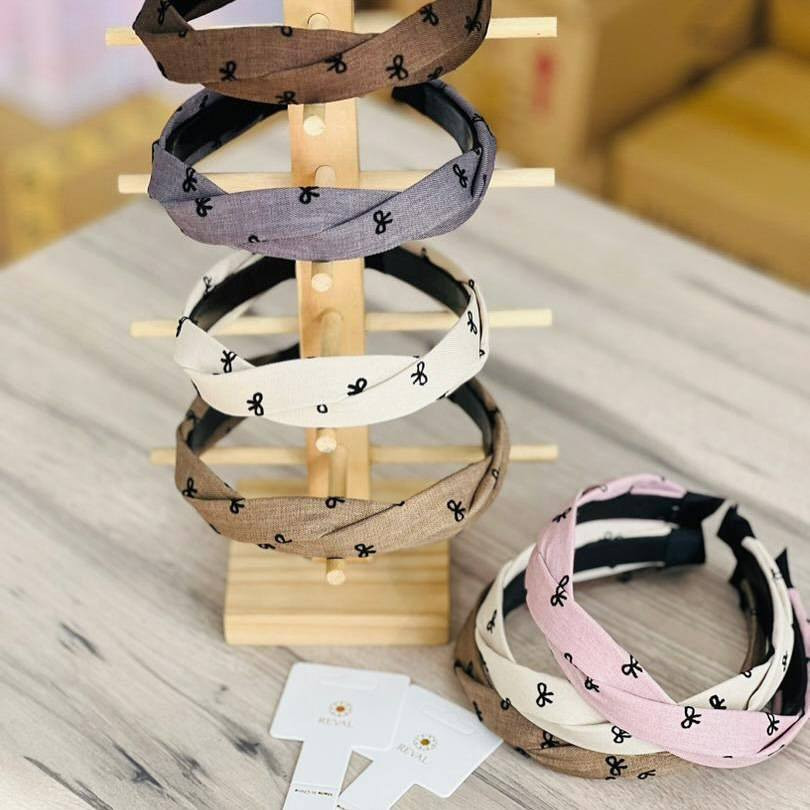 ✨ لمسة أناقة لشعرك ✨
تشكيلة مميزة من قراصات وطواكه الشعر بتصاميم عصرية وناعمة تضيف لمسة جمال لأي إطلالة. مصنوعة بخامات لطيفة على الشعر ومريحة للاستخدام اليومي، مناسبة للبنات والنساء.
🌸 ألوان متنوعة
🌸 تصاميم أنيقة وناعمة
🌸 مناسبة لكل الأوقات
اختاري ما يناسب ذوقك وكمّلي أناقتك بأجمل الإكسسوارات 💖


**إذا كنت صاحب هذا الإعلان وتريد حذفه لأي سبب، رجاءا أرسل رسالة إلى الدعم الفني**