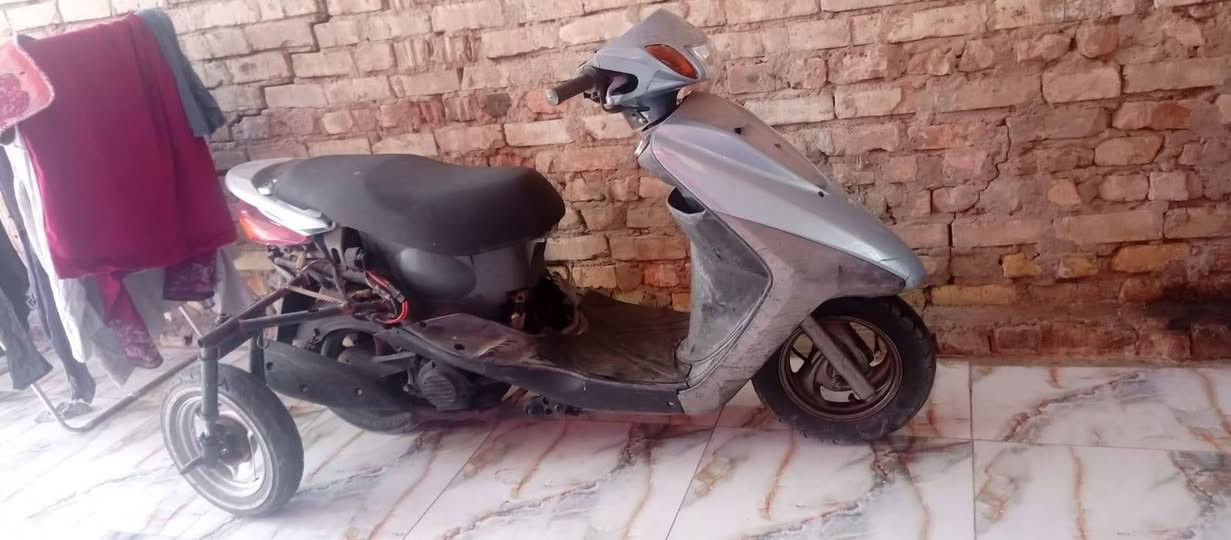 السلام عليكم دراجه معوقين سعرها 900الف رقم الهاتف ***********
