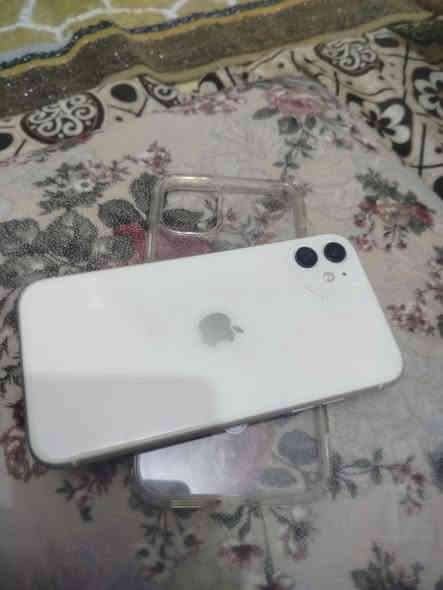 اسلام عليكم جهاز للبيع 11 برو العادي ذ1٢٨ بطارية 84 بلادي الجهاز مملعوب بي امأنه الله ورسولة جهاز نضيف لا شخوط لا ضربات بس بي مشكلتين اول وحدا الضهر مكسور اشوي والفيس ايدي واكف عنواني ديالى-بعقوبة-الباوية اني عارضة ٢٥٠ وبي مجال حك الجية ههذا رقمي *********** متواجد الضهر ❤️.
