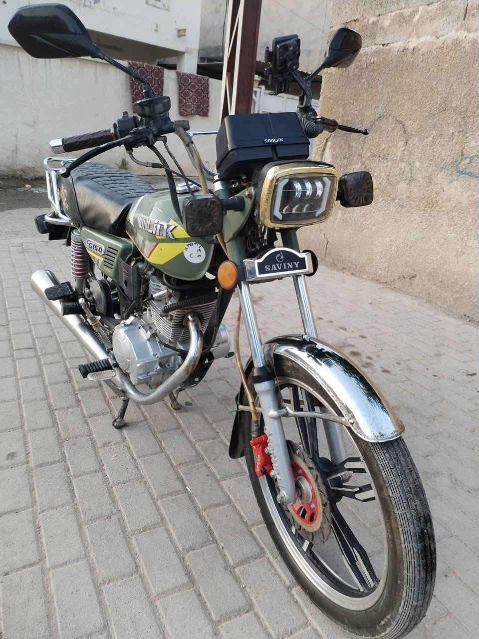 السلام عليكم
دراجه ايراني للبيع موديل 2023 كامله مكمله من كل النواحي كهربائيات من الطول للطول دبلات تايرات جدد بريك امامي خلفي مري جدد دشبول جديد 
ملاحظة المحرك مفتوح مبدل ولفات 
السعر 550 وبي مجال رقم 📱 ***********

