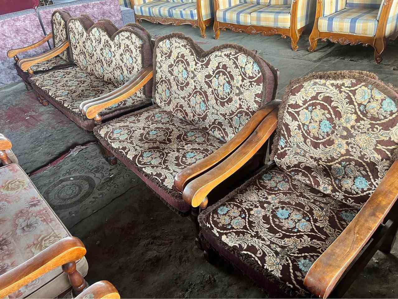 اسئل وجاوبك بغداد نهضة توصيل بكروة موجود 
***********
بيع شراء مراوس بغداد, العراق
