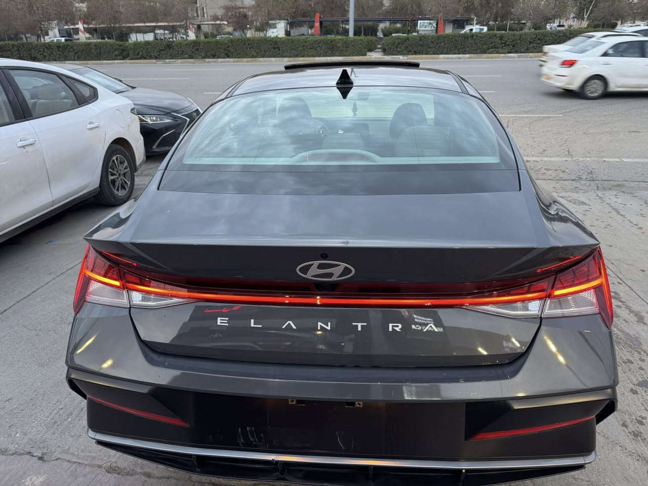 بيع سريع ……هيونداي النترا 2024

محرك 2000 دوش 

،بصمة، سلايد ، دخول ذكي، رادار امامي، رادارات جانبية ونقط عمياء، تحديد مسار، كروز سرعة، تدفئة مقاعد، ويل 17 كروم ، دشبول ديجيتال، اريل gps، شاشة لمس تدعم اندرويد اوتو و ابل كار بلي، لايت زينون، تشغيل عن بعد، بصمة، تبريد شاشة منفصل، هاندبريك كهربائي، اوتو هولد، قيادة ذاتية، تحكمات ستيرن، سستم صوت،

مودات قيادة smart, normal, sport

السيارة بدون صبغ من الدعامية إلى الدعامية شرط فقط شخوط بالتكمة النازلة مسافة 5 سم انصبغت للجمالية

مكان السيارة اربيل رقم كاتي 

السعر 159$ بيها مجال بسيط جدا 

للتواصل

*********** 

***********
