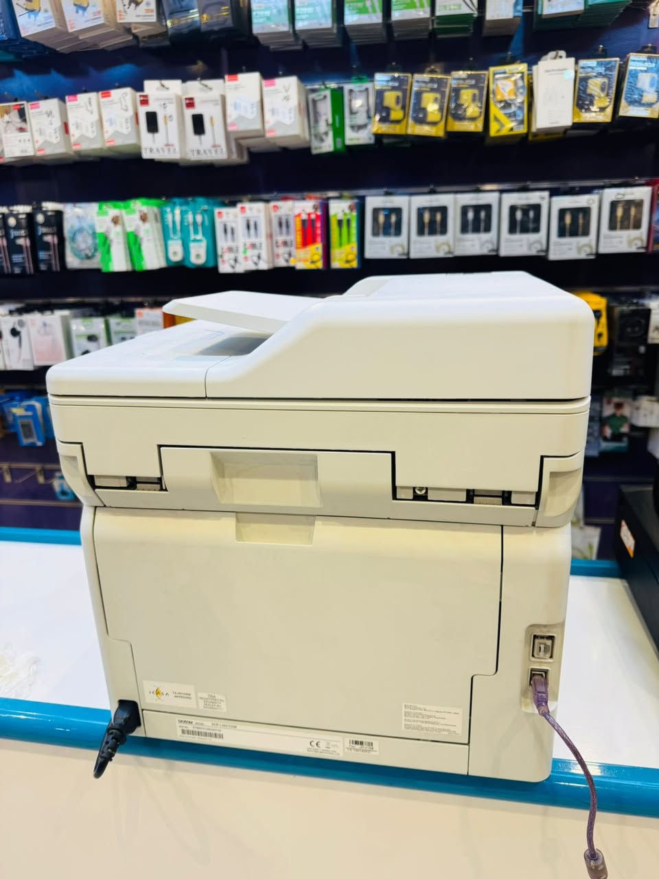 السلام عليكم بيع طابعة  جديدة بلذر l3551   على فحص استخدام سبوع فقط  سعره ب300  وبية مجال ديوانية  مركز قرب  مصور الخالدي رقم الهاتف ***********
