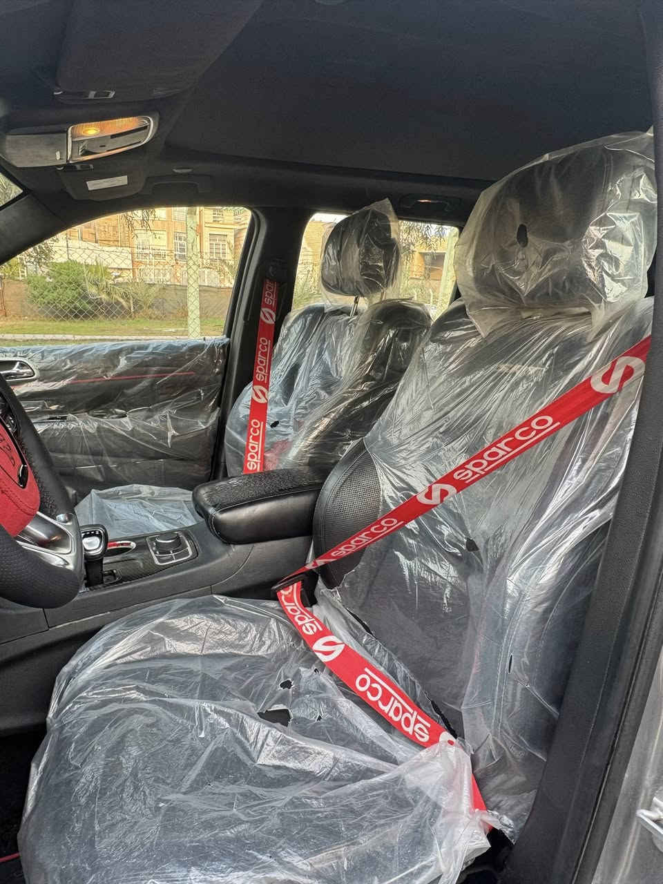 بسم الله ما شاء الله 🤍
ارخص جيب بكل العراق بيع سريع 
بلعافية ع الياخذها 

جيب SRT خليجي وكالة هارلم 🐦‍🔥
رقم بغداد ومميز 60100 🐦‍🔥
المديل : 2015 ماشيه 100 كيلو حقيقي 

المحرك : SRT . V8 . 6.4L 🐦‍🔥
سابقن حالين طابوكه 5.7L وتفرعات 6.4 🐦‍🔥

المواصفات : بنورما + رادار امامي 🔥
داخل كاربن فايبر وسقف كنتاره 
مكابح رياضية SRT 
رادار خلفي + جانبي ايمن + ايسر 
رادار امامي امكانية تحكم بوضعيات موقد كهربائي ويل قياس 20 أنج ويل SRT 
كامرة خلفية حساسات خلفية 
كشنات حضن نظام تشغيل السياره عن بعد لايت زنون + كزوز بورله من طول لطول 
نظام كزوز بوابات شغاله 
السياره عليها برمجة خفيفه وبسيطه 
لدات متغيره اماميه ولد متغير خلفي 

حادث السياره : خليجي وكالة هارلم
وصار بيها حادث بلعراق 
جاملغين وبنيد بدون شواصي 

ملاحضة السياره بيها نواقص حكهن 3 ورقات نواقص فقط 🤍

عنوان السياره : بغداد 
سعر السياره : 155$ 
اتصال :  ***********
