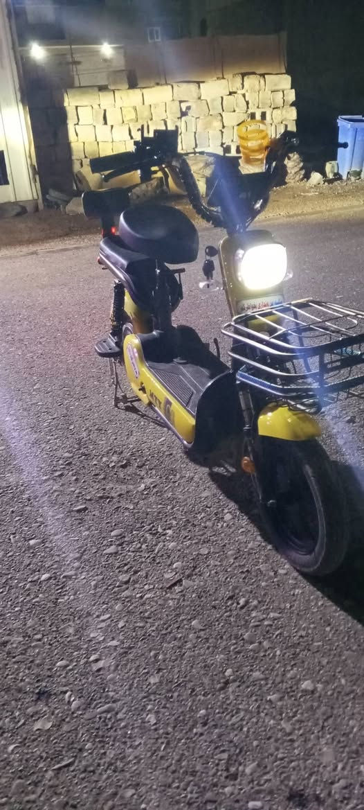 سلام عليكم 
دراجه شحن للبيع 
دراجه بعدهه نضيفه 
بطارياتهه جدد 
حجم 14 
السعر (150) وبيهه مجال 
مكاني (ديالى_خالص_هبهب) 
خاص مفتوح


**إذا كنت صاحب هذا الإعلان وتريد حذفه لأي سبب، رجاءا أرسل رسالة إلى الدعم الفني**