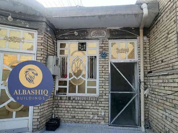 #عقارات
 #بيوت #قطع
 #الباشق_للعقار 
🚨إعلان 🚨
بيت للبيع حي الصحة ثاني بيت عن شارع ال عواد  اول فرع من شارع عشرين ، مقابل المدرسة الصينية رقم العقار 13785
طابق واحد بناء حديث 2017 ، إستقبال ، مطبخ، صالة ، ٢ غرف. 
 ٢ حمام داخلي ، ١ حمام خارجي صحيات ، طارمة كبيرة ، كراج سيارة ، منور عدد ٢ ، بيتونة كبيرة
💸 السعر ١٥٠ مليون 💸
 مطلوب إسكان ضمن مبلغ البيع 
☎️للاستفسار التواصل على الأرقام الآتية ☎️
___---___---___---___---___
 *********** إيهاب 
*********** Ali Ehab 
*********** مرتضى علي كاظم 
*********** Hussein Al-Moussawi
