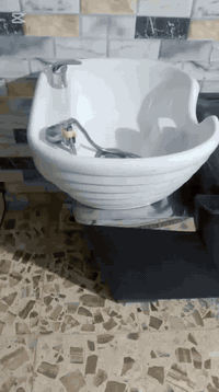 عندي هاي المغسله للبيع مستعمله قليل ب300 وبيه مجال للتواصل على الوتساب...