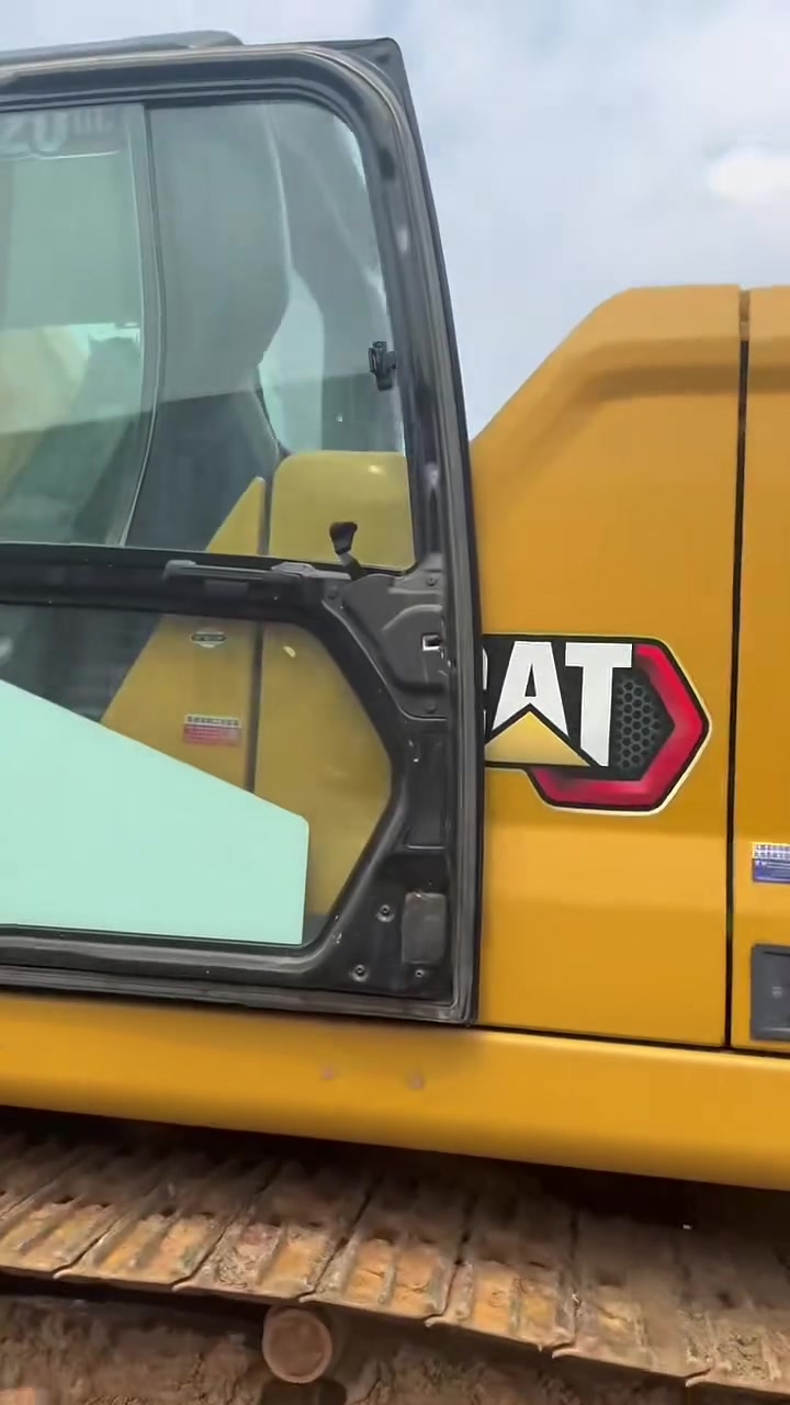 2022 Caterpillar 320GC with 3,200 hours on the clock
WhatsApp: https://wa.me/+8618842440098


**إذا كنت صاحب هذا الإعلان وتريد حذفه لأي سبب، رجاءا أرسل رسالة إلى الدعم الفني**