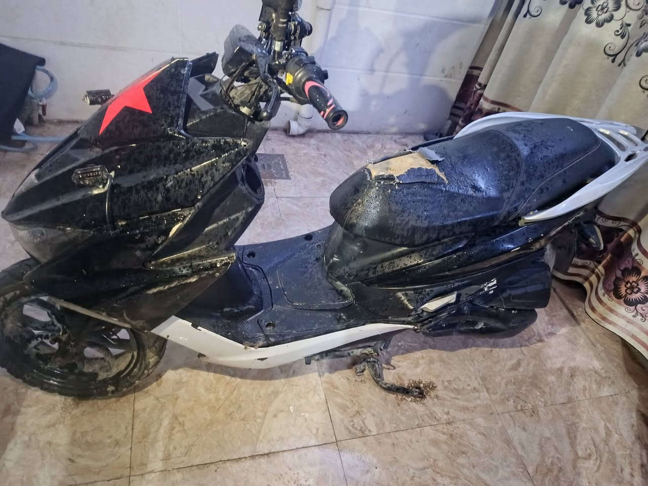 دراجه شغاله للبيع الرقم ***********
