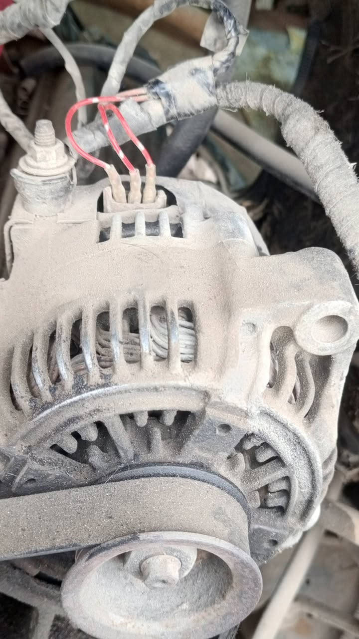 السلام عليكم
أغراض كابرس 

ديلكو مع الوايرات 

سلف 

داينمو

باور ستيرن
واتر بم

روله

فيتبم ميكانيكي

بغداد البياع

***********
