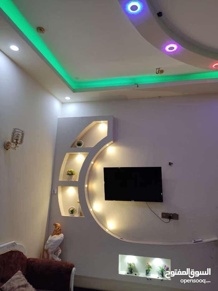 للبيع 
بيت طابقين عدد الغرف 6 عددٍ الصاله 2 مطبخ  ديوانيه هول مجاميع صحيه عدد 3
المساحه 250
ع شارع 8 متر
المكان  حي الملتقى الشرش
***********
