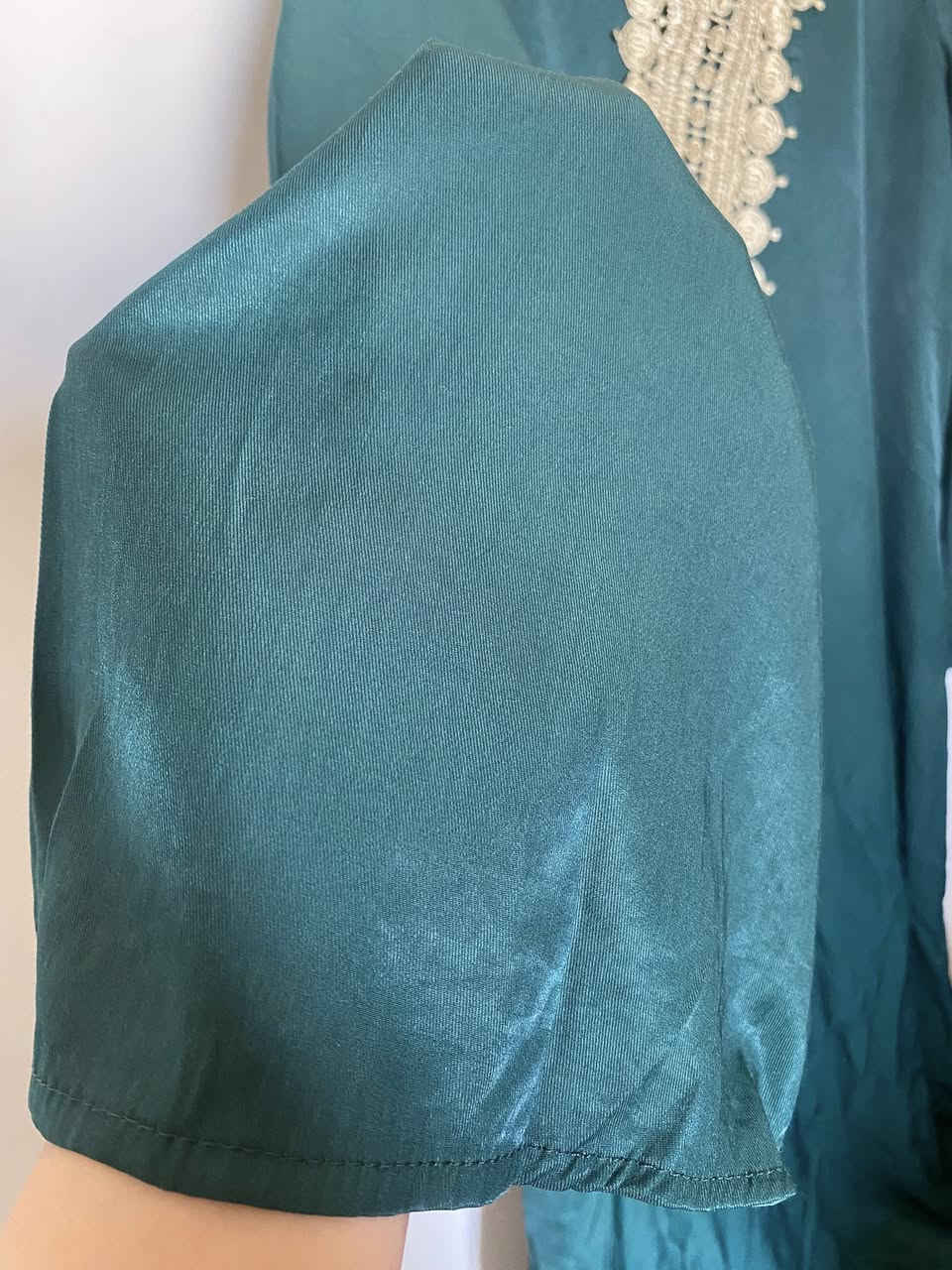 مرحبا بنات كلبيات جديدة وصيتهم ومو قياسي. الخضرة قياس لارج اكس لارج والبيضه قياس اكس لارج الوحده ب ١٠ والله اخذتهم اغلى بس اريد اشتري بدالهم 🥲 العباية ب ٨ تلبس ليحد ال٨٥ كيلو


**إذا كنت صاحب هذا الإعلان وتريد حذفه لأي سبب، رجاءا أرسل رسالة إلى الدعم الفني**