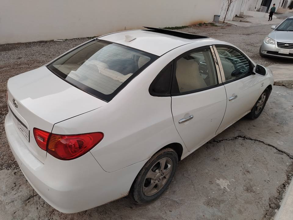 بەناوی خودای بەخشندەی میهرەبان
ئاڤانتی 2007 سڵاید دوبەی
بڕاوە بڕاوە
سوکان ڤۆلیوم و تەلەفۆن
تەبرید لەمس و ئاوێنە شەفت
کوشن جڵدو هیتەر 
مەکینە بچوکی دکشن بەرز 
چوار تایەی خاوێنی لەژێرە 
پێش و پشتی کەپسە 
خایس و رزیوی نیە 
سەیارەکە زۆر پاک و بێ کێشەیە 
کارەبای و تەبرید گەرمی و ساردی بەشەرت 
گێڕ و مەکینە بەشەرتی فیتەر 
سعری زۆر مناسب 52 گەڵاو معامەلە
شوێن ڕانیە 
تەلەفۆن ***********
***********
کۆڕەک واتس ئەپی لەسەرە رانية, السليمانية
