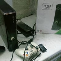 اكس بوكس 360 البيع وياه يدتين ويد بلاتوض ويده واير وبي هارد العاب السع...