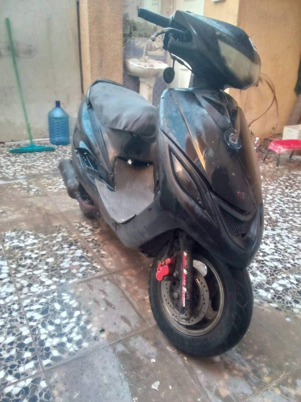 سلام عليكم دراجه 140 مجفته جديد ومكينته ناعمه ونشطه الدراجه بيه نقوصات ابيع كوم حديد السعر 150 قفل ***********
