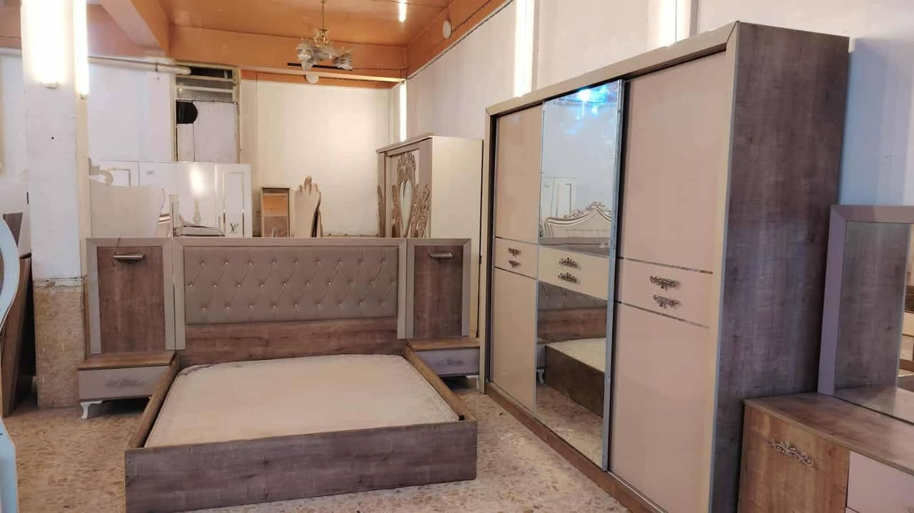 غرفه نوم  ضخمه نضيفه جدا كنتور ٢٨٠ سم 
بسعر مميز
٣٧٥ الف بدون نقل وشد
٤٥٠ الف مع النقل والشد 
الشراي يراسلني خاص او على رقم الواتساب


**إذا كنت صاحب هذا الإعلان وتريد حذفه لأي سبب، رجاءا أرسل رسالة إلى الدعم الفني**