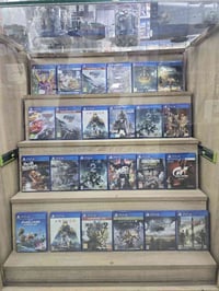 اقراص بلايستيشن • تصفية جملة • مع يدات