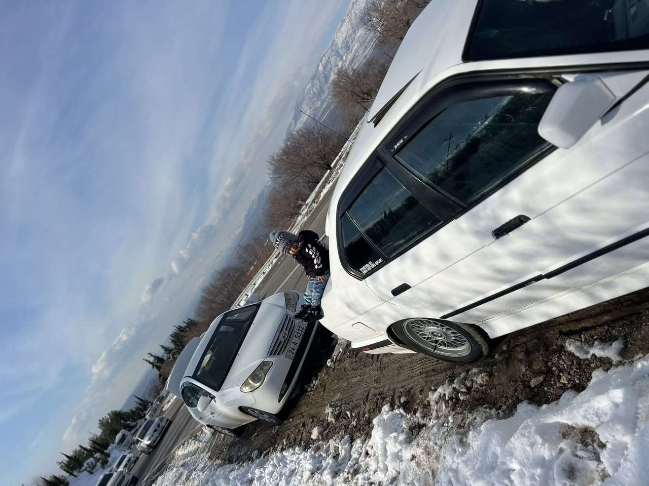 سلام عليكم
من رخصت الادمن
530Ai
6سلندر
موديل 1992
سياره كلها شرط 
مكينه كير اكسل قفل كهربائيات كلها شرط
ويل 16 اصلي خليه مع طخم تاير جديد
باتري جديد صدر امامي وخلفي جديد 
كأردن كوبلن شيال كأردن كلو شرط
داخل صاج ملكي اسود  
داخل جلد رصاصي دبل جكمجه
كامرات امامي خلفي 
شاشات العدد 3 تكوات ومسجل
دمام باله جبير سستم سماعات باله
داخل جديد حيل
4 جامات كهربائي 
سلايت 3 طكات
تلفون اصلي 
لايت زنون
سنويه لل30 بسمي
اي استفسار خابر وتدلل 
***********
***********
السعر 60 وبيها مجال 
ملاحضا عندي ويل M18 وعندي هامان 17 ياهو الي تريدو أشدو عل سياره
