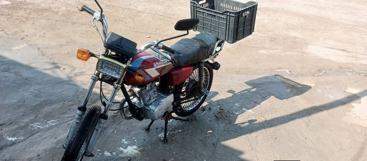 سلام عليكم مرخصت الادمن
دراجه تايكر موديل 15 أوراق اصليه محرك مامفتوح كهربائيات كله شغاله خير من الله سعر 375 شراي يجي خاص اويتصل *********** مكاني الحصوه حي الشهداء
