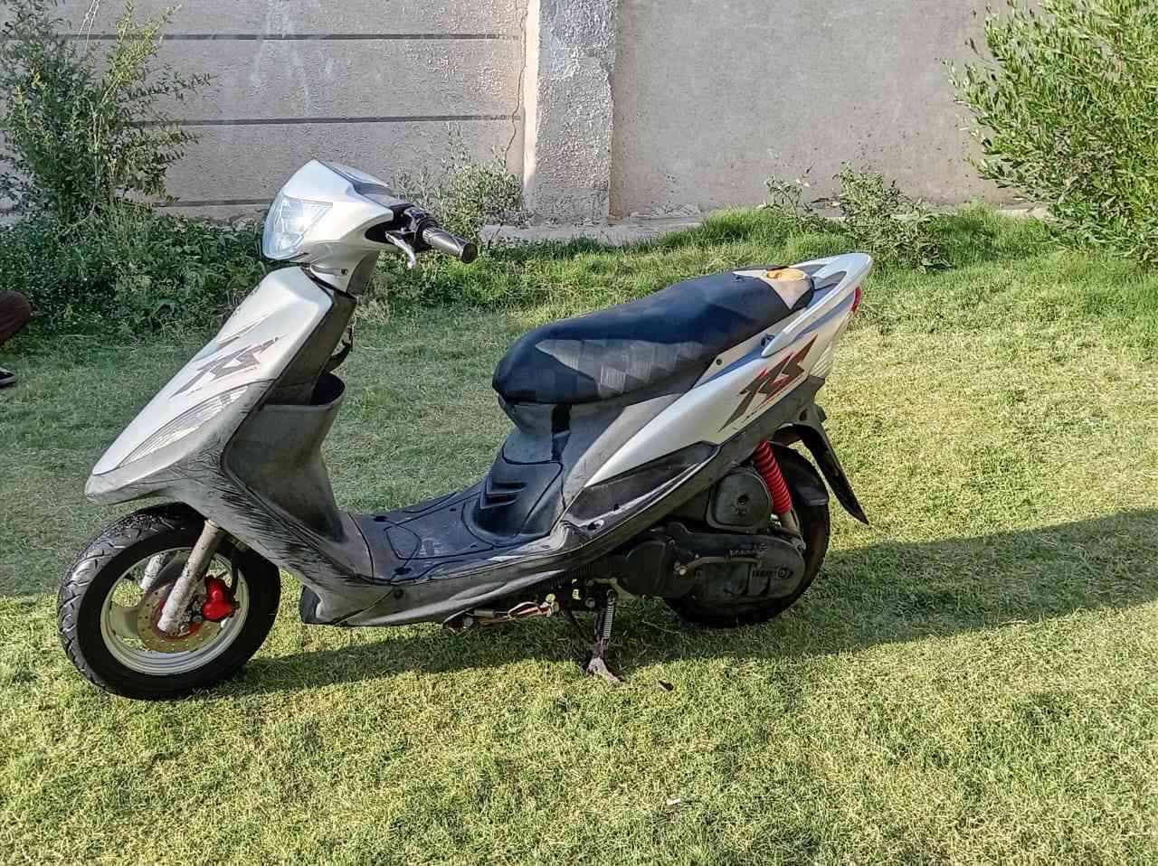 سلام عليكم شباب ماكس عدله لبيع مكفوله كفاله عامه ماصالها شهرين نزلتها من لربه شرط برغي مامفتوح وتكفلها لك من كلشي سعر ٩٠٠ وبيها مجال شي بسيط( ***********)
