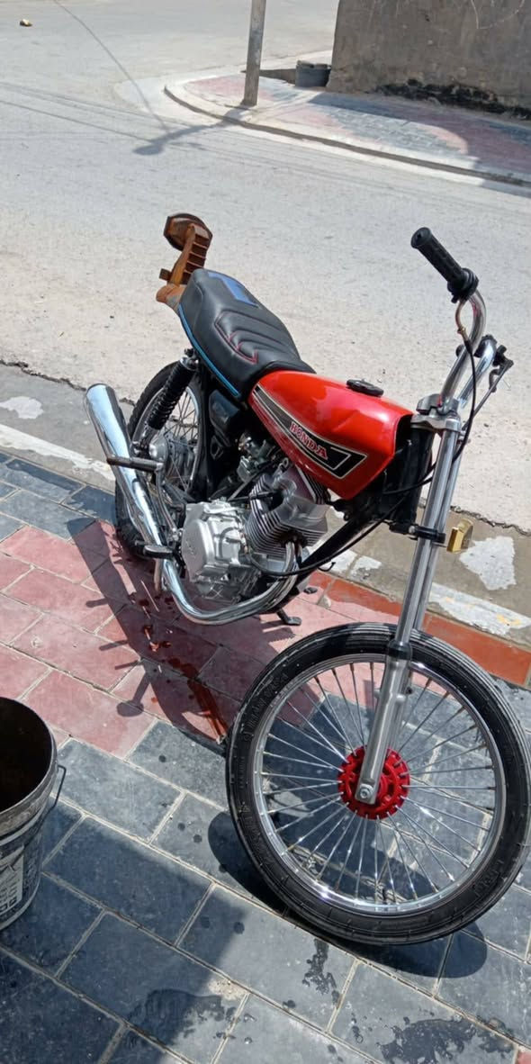 دراجه للبيع شاصي 16 اوراق اصولي تعميره 2025 مكينه ناما اصلي مكاني كربلاء


**إذا كنت صاحب هذا الإعلان وتريد حذفه لأي سبب، رجاءا أرسل رسالة إلى الدعم الفني**