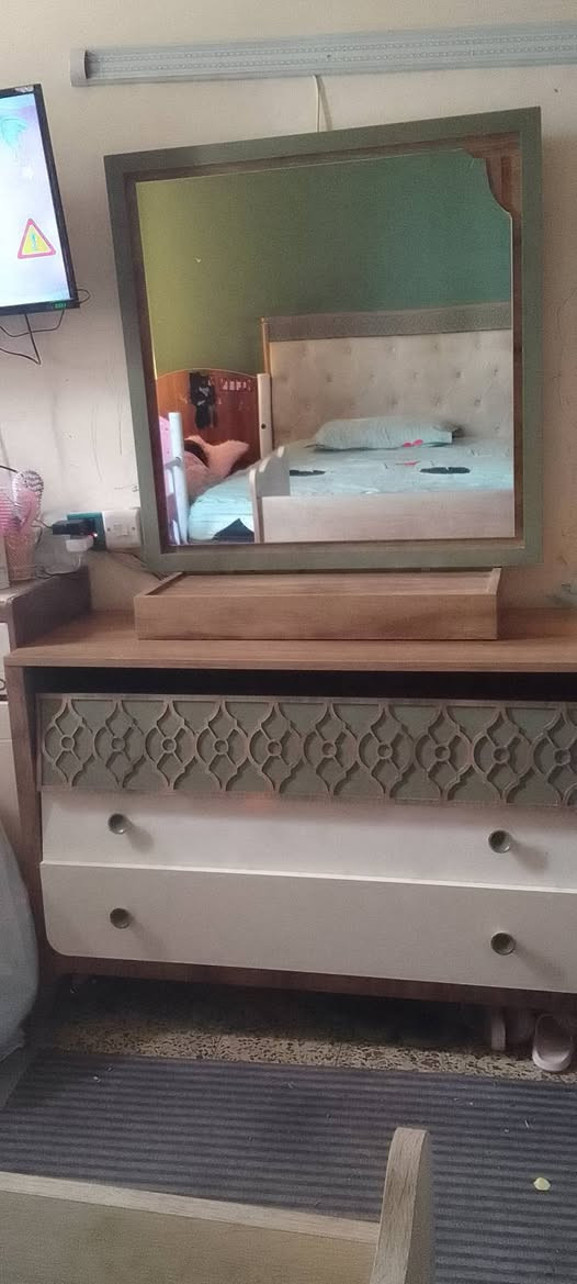 غرفه نوم للبيع مكان بغداد زيونه
***********وتساب
