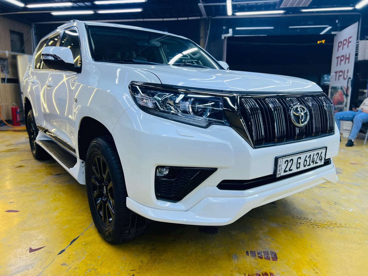 السلام عليكم
للبيع او المراوس 
تويوتا برادو مدنايت 
موديل 2021 
فئة TXS يعني فول مواصفات 
ضمان شركة ساز وبعدها بالضمان 
ماشية 66 الف كيلو 
مكفولة كفالة عامة وجديدة جدا 
رقم اربيل الجديد وبأسمي تحويل مباشر 
السعر 420 وبيهة مجال 
للاستفسار 
***********
***********
