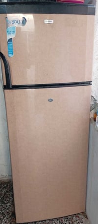 ثلاجه للبيع 07703442995