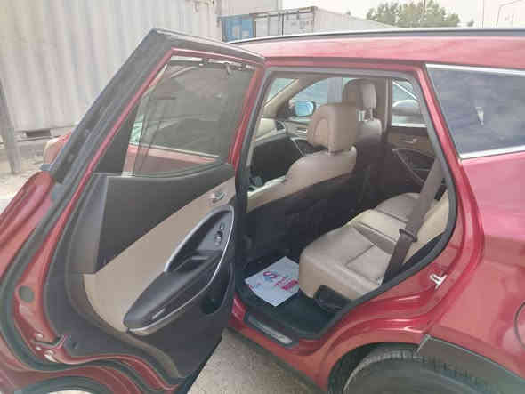 السلام عليكم عندي سنتافي موديل2016 امريكي رقم بغداد بأسمي بدون حادث كلين بل عراق انطخت الباب السايق السياره فول مواصفات بصمه وجلد وكشن كهرباء وشاشه جبيره وبنوراما رادار  ومانع انزلاق فول الفول حجم المكينه 2400 كير ومكينه وتبريد وصدر كله جديد السعر 145 وبيها مجال مكان السياره الشعب رقم الهاتف ***********
