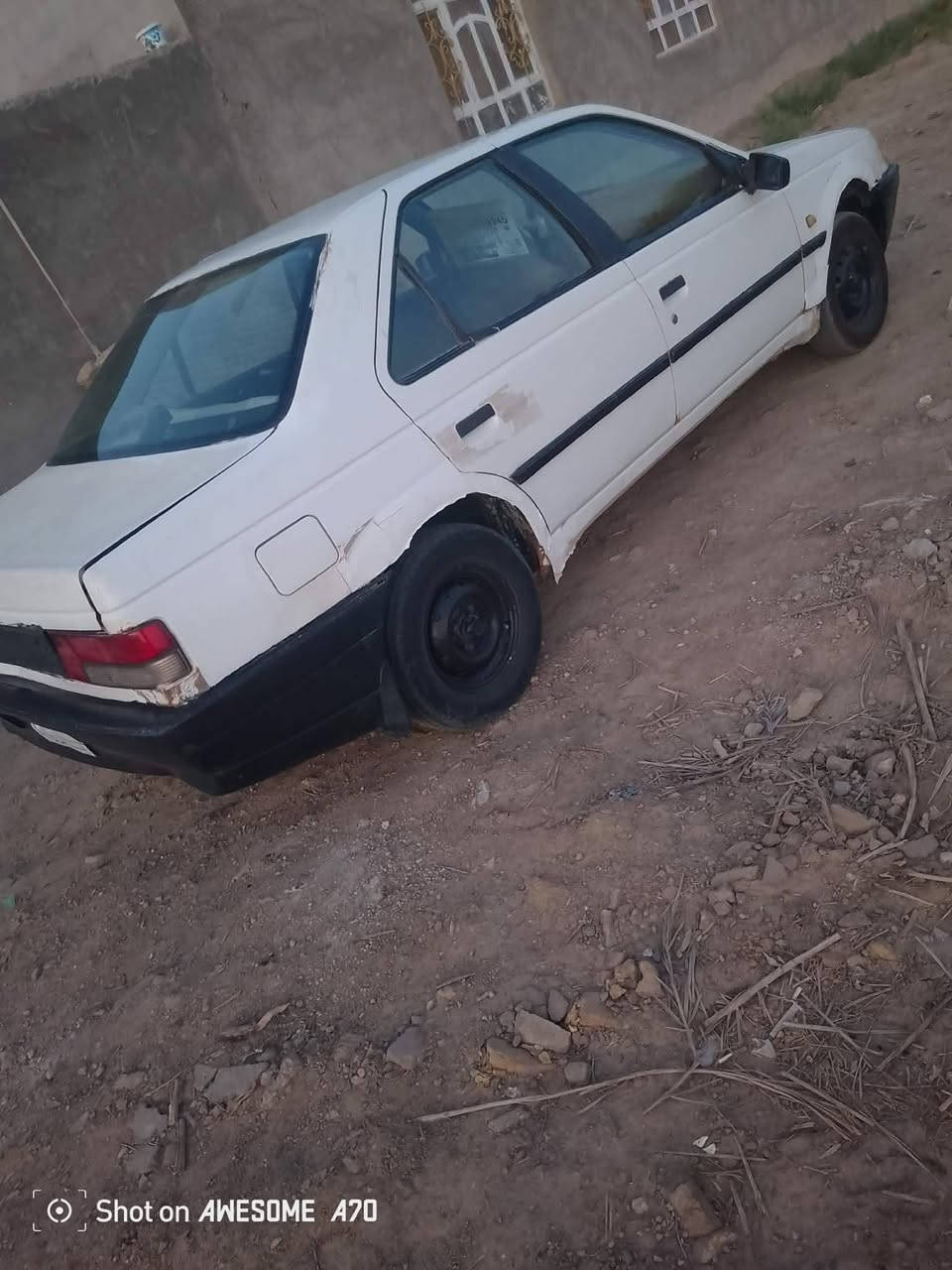 بيجو روى للبيع سياره جاهزه مكينه وكير مكان الديوانية السعر 20وبيها مجال رقم الهاتف /*********** مكلف بنشر
